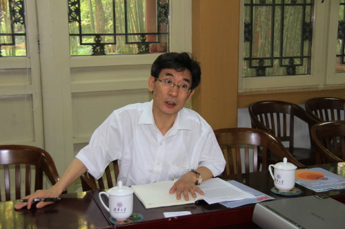 Qi-Kun Xue from Tsinghua University , vice-president for research
