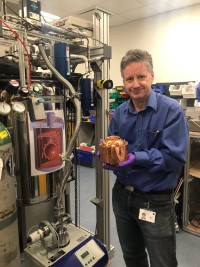 Photo of Michael de Podesta from the National Physical Laboratory with the world's "most accurate thermometer"