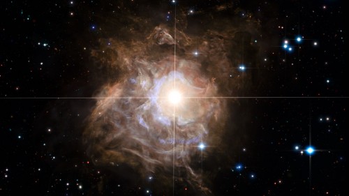 Screenshot of Hubblecast 71: Visible echoes around RS Puppis.
