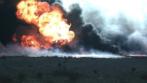 A burning oilfield in Kuwait after the Gulf War