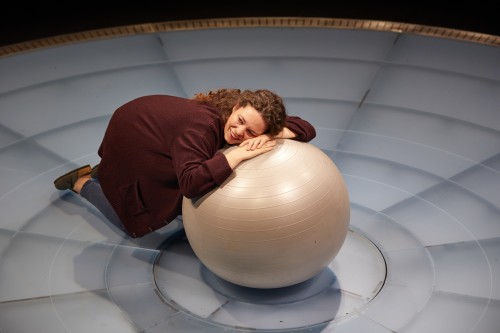 Olivia Colman playing a pregnant Jenny (Courtesy: National Theatre/ Brinkhoff Mogenburg)