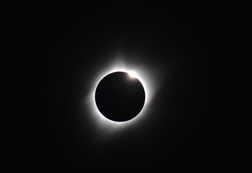 The eclipse's diamond ring